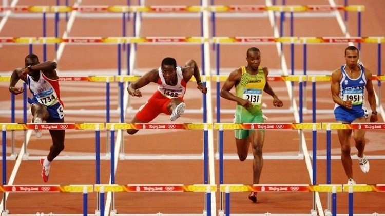 为什么粉红球棒背后的女性健康慈善活动提升了棒球运动的品牌温度